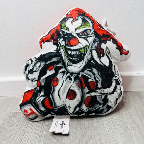 30 Year Halloween Horror Nights - Picture 2 of 4